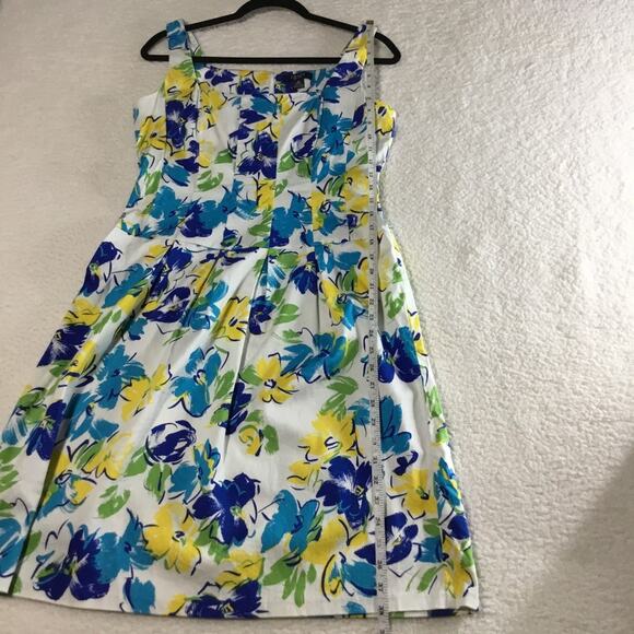 Chaps Dress Women's Cotton Floral Size 10 Pleated Front Sleeveless - Picture 5 of 8